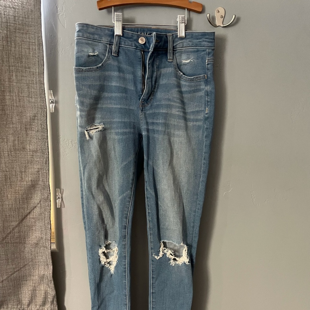Skinny high rise ripped jeans